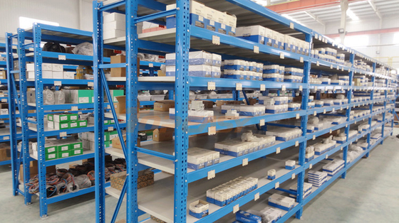 Prateleiras de armazenamento industrial pesado podem ser ajustadas Prateleira de metal camada Prateleiras de placas Prateleiras de armazenamento de paletes