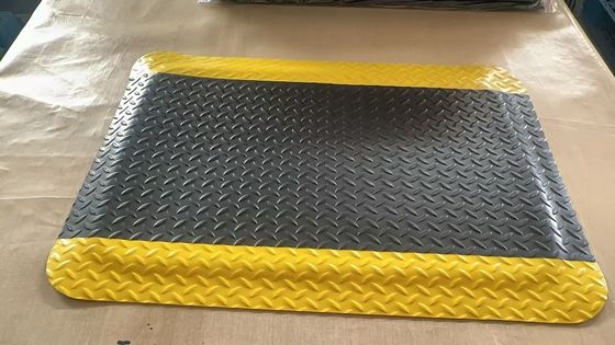 Tapete Antiestresse de PVC ESD com Superfície Diamantada para Ficar em Pé
